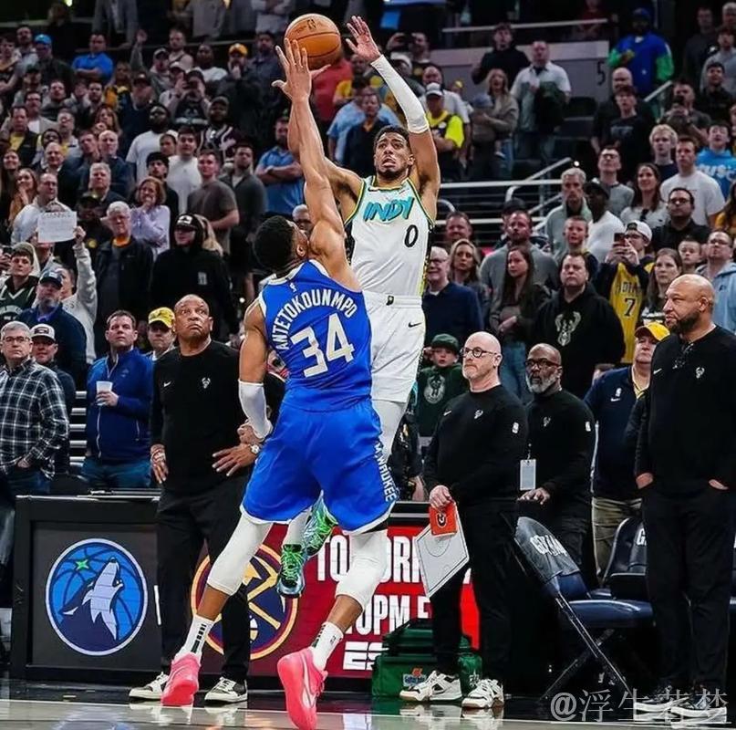 “托平底角三分命中,哈利伯顿贡献助攻” “托平底角三分命中,哈利伯顿贡献助攻”